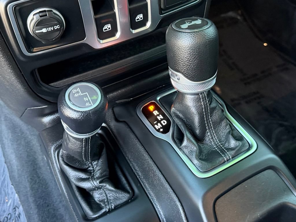 Used 2024 Jeep Wrangler Sport AWD/4WD image 31