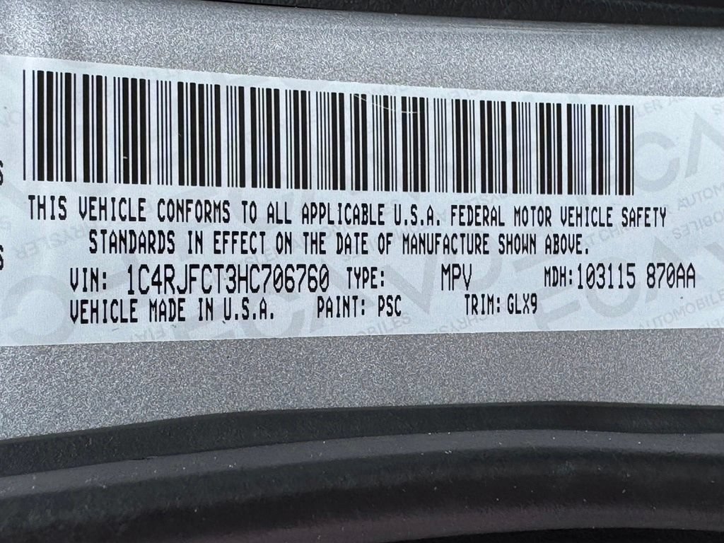 Used 2017 Jeep Grand Cherokee Overland w/ Jeep Active Safety Group AWD/4WD image 49