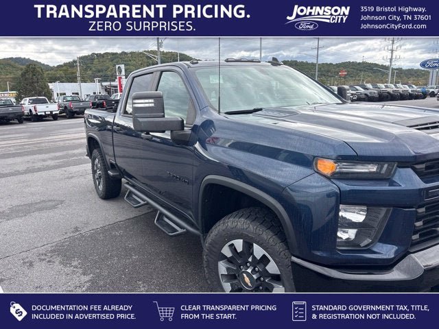 Used 2021 Chevrolet Silverado 2500 Custom w/ Custom Value Package AWD/4WD image 1
