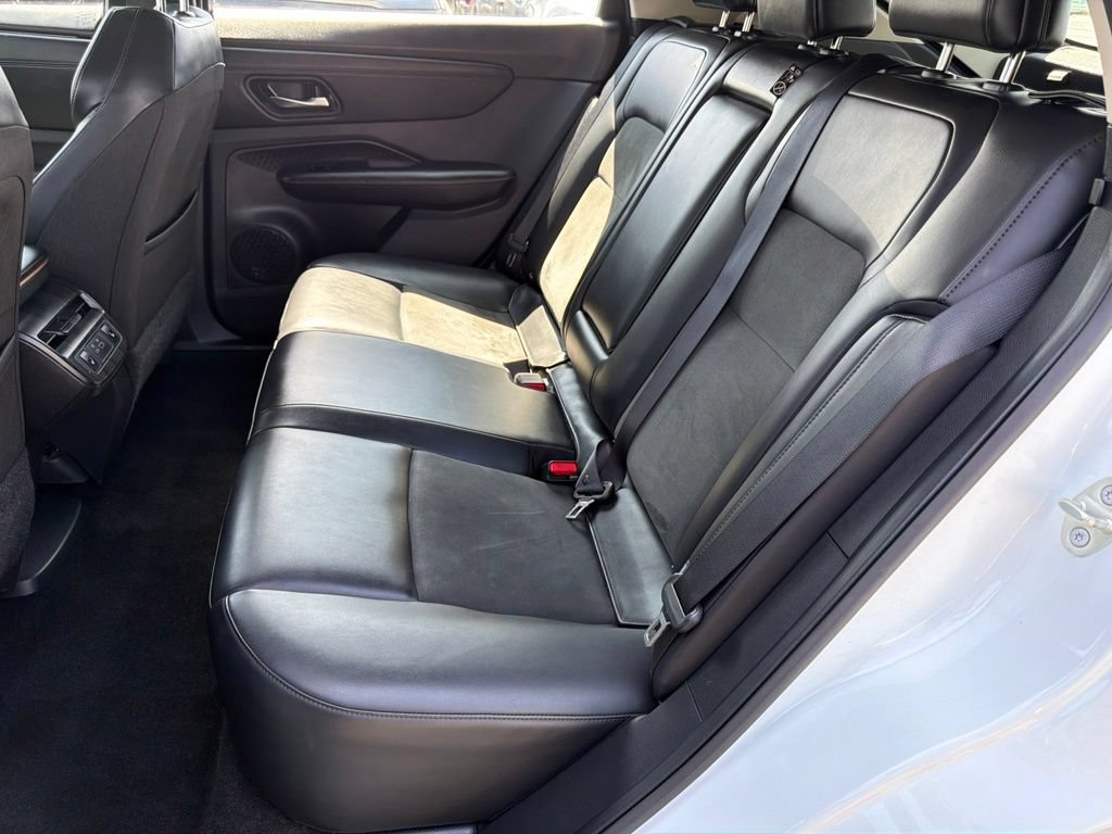Used 2024 Nissan Ariya FWD image 35