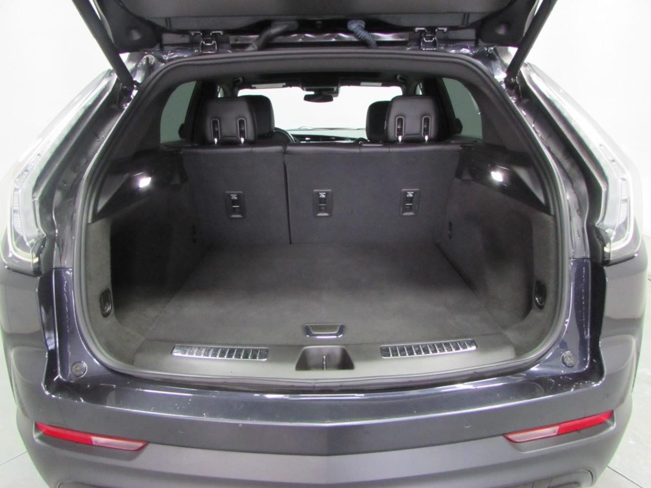 Used 2023 Cadillac XT4 Sport w/ Cold Weather Package AWD/4WD image 11