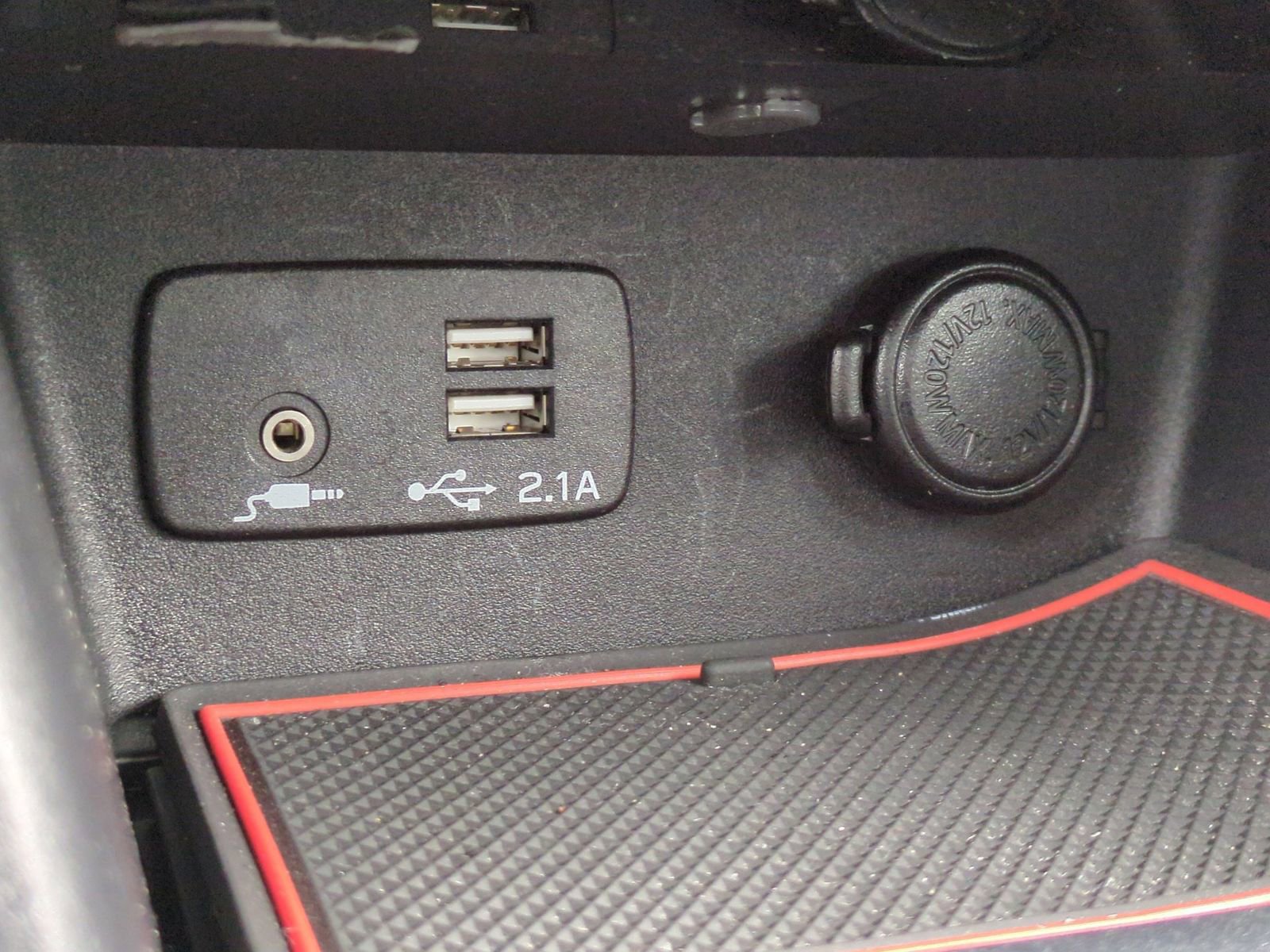 Used 2023 Subaru Forester Limited AWD/4WD image 37