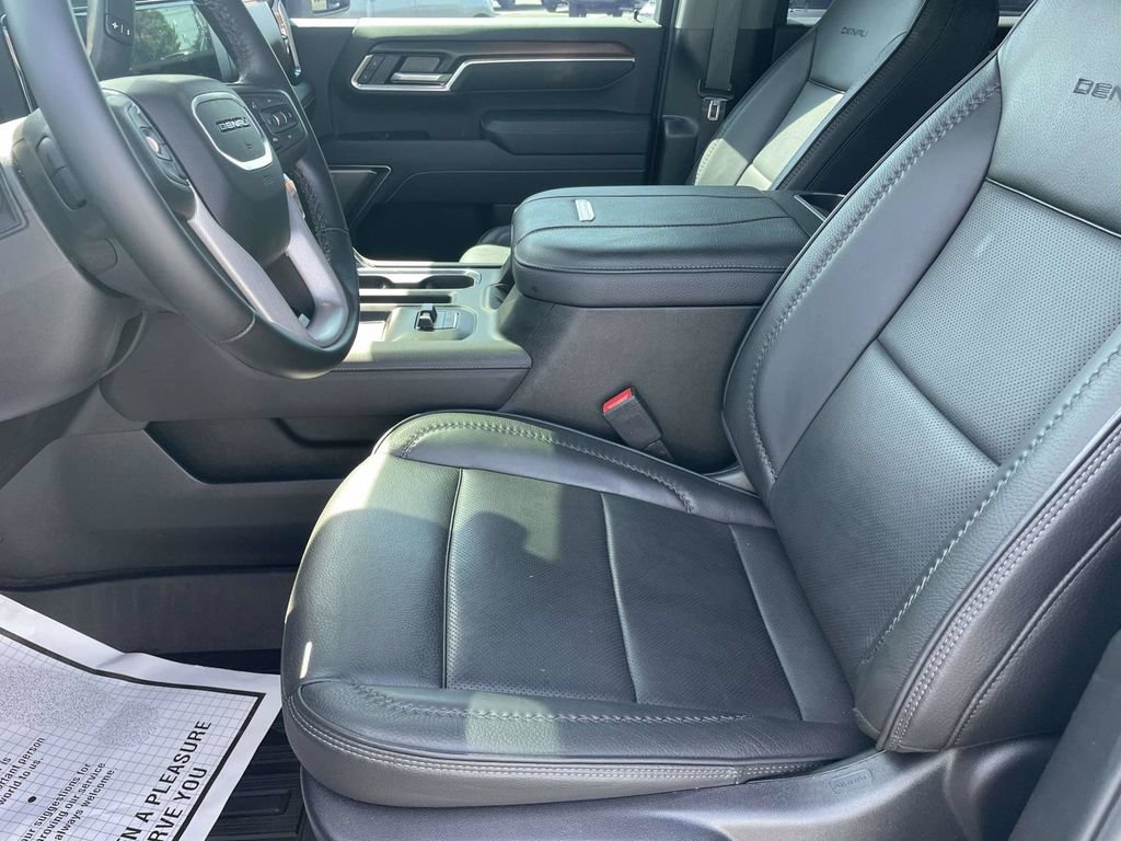 Used 2026 GMC Sierra 2500 Denali w/ Denali Reserve Package AWD/4WD image 13
