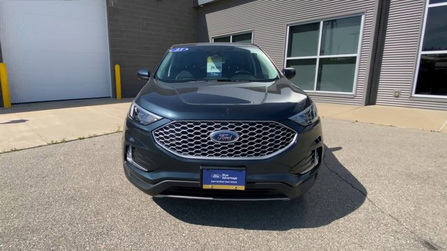 Certified 2023 Ford Edge SEL w/ Convenience Package AWD/4WD image 4