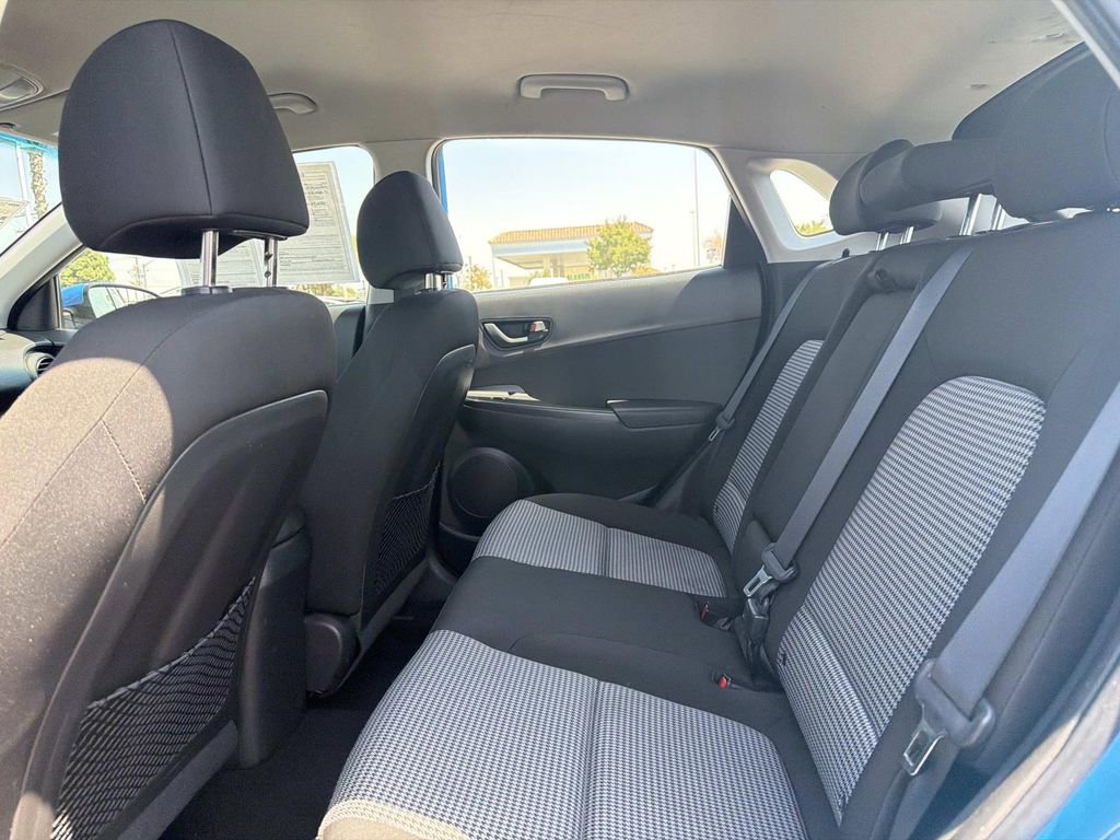 Used 2019 Hyundai Kona SE FWD image 17
