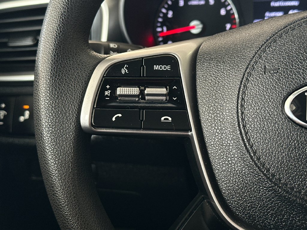 Used 2020 Kia Sorento LX AWD/4WD image 23