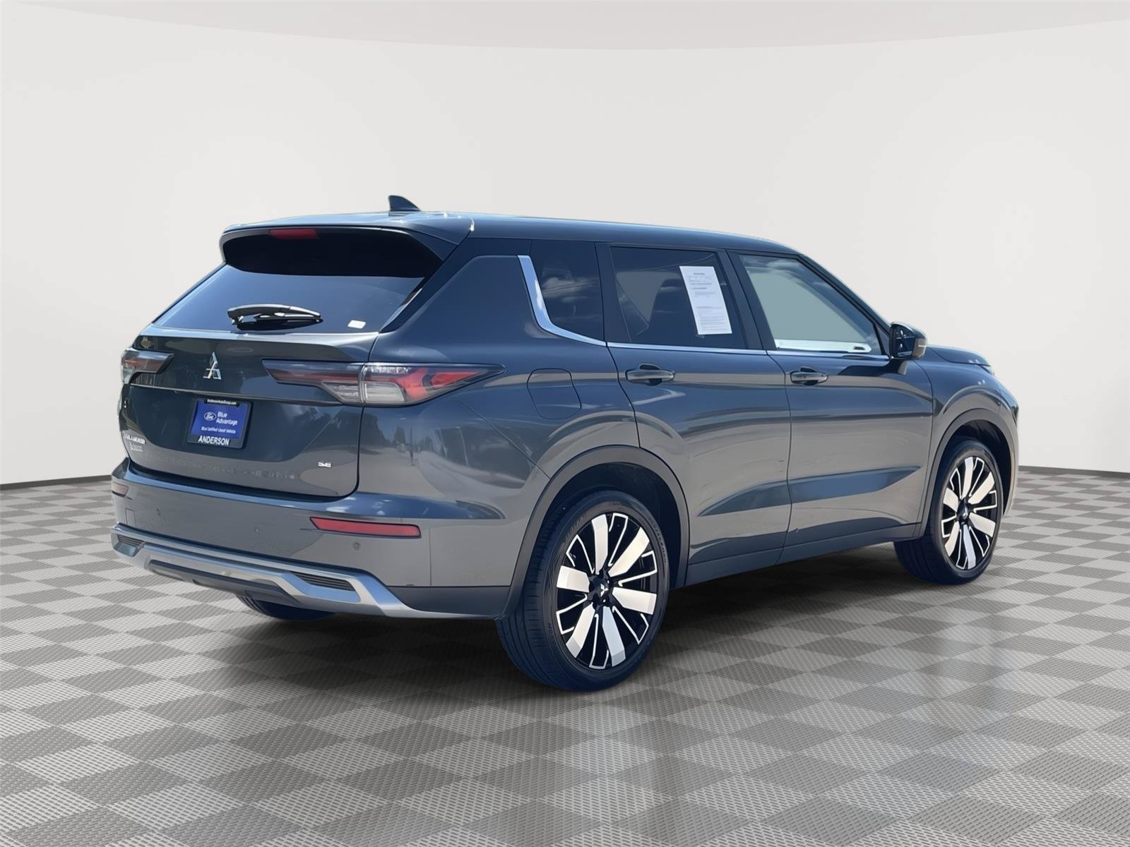 Used 2025 Mitsubishi Outlander SE FWD image 7