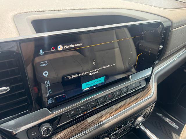 Used 2024 Chevrolet Silverado 1500 LT Trail Boss w/ LT Trail Boss Premium Package AWD/4WD image 30