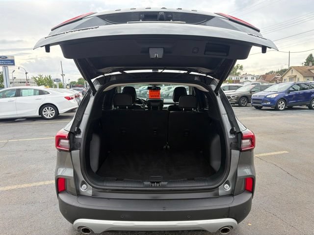 Certified 2025 Ford Escape Platinum AWD/4WD image 13