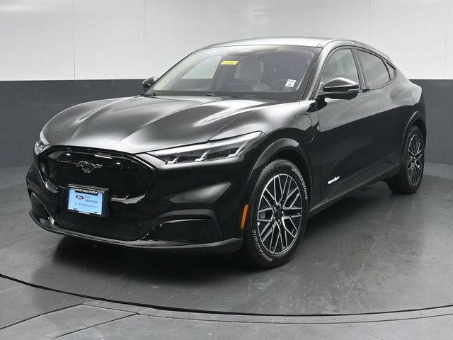 Certified 2025 Ford Mustang Mach-E Premium RWD image 3