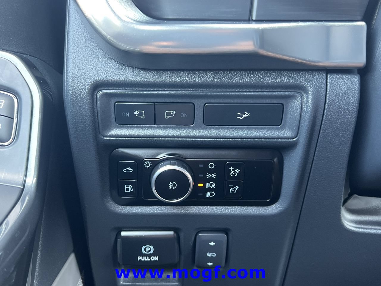 Certified 2023 Ford F150 Lariat w/ Equipment Group 502A High AWD/4WD image 18