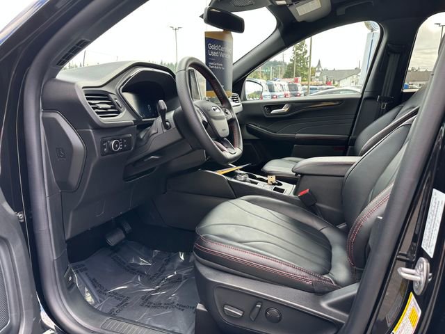 Certified 2025 Ford Escape ST-Line Elite w/ Premium Technology Package AWD/4WD image 9