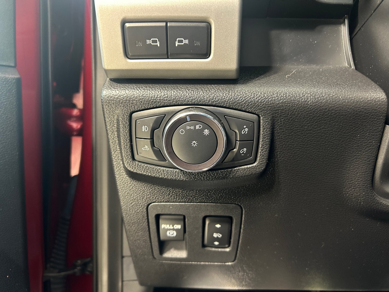 Certified 2019 Ford F150 Lariat w/ Equipment Group 502A Luxury AWD/4WD image 20