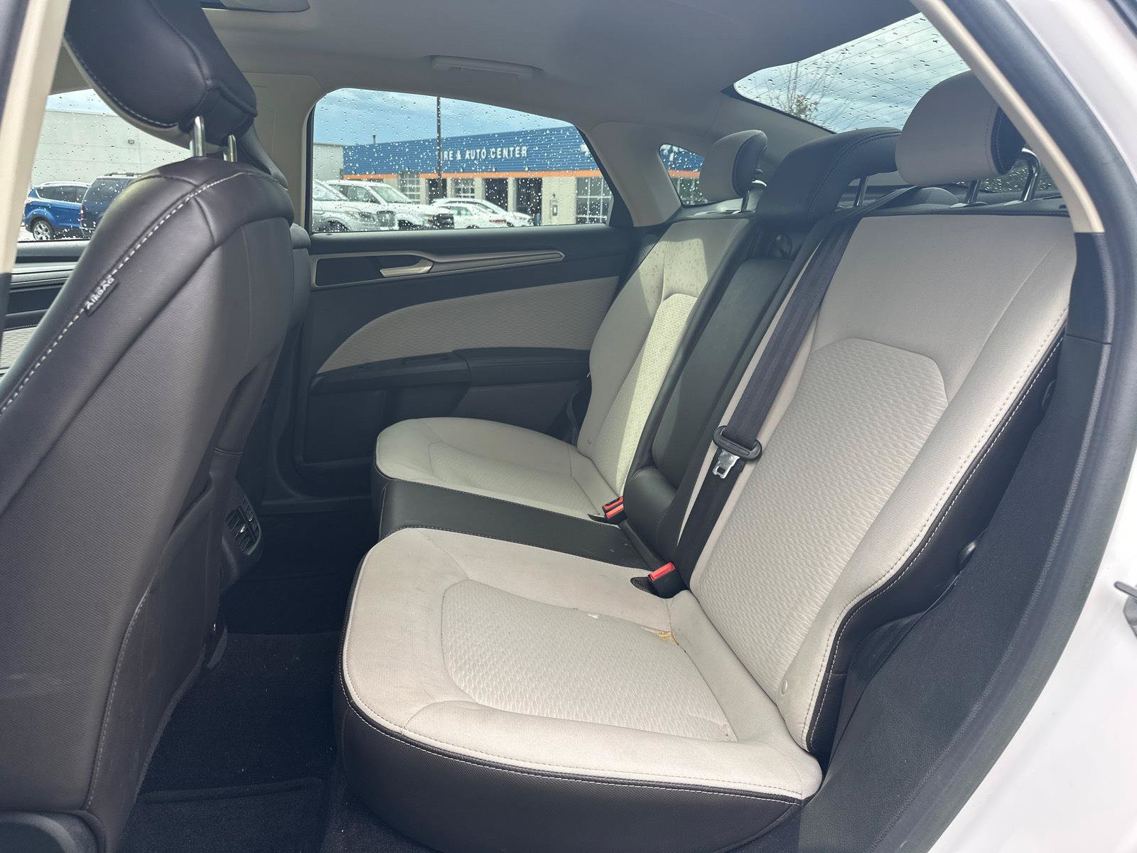 Certified 2019 Ford Fusion SE w/ Equipment Group 151A FWD image 7