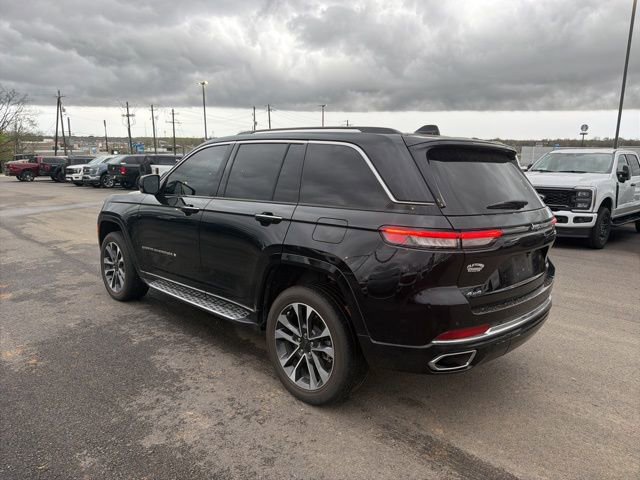 Used 2023 Jeep Grand Cherokee Overland image 2