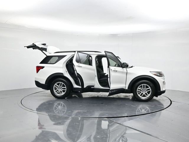 Certified 2025 Ford Explorer Active image 52