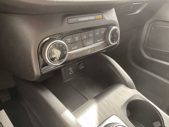 Certified 2022 Ford Escape SE w/ Cold Weather Package AWD/4WD image 20