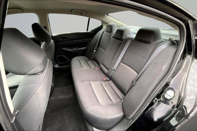 Used 2025 Nissan Altima 2.5 SV FWD image 26