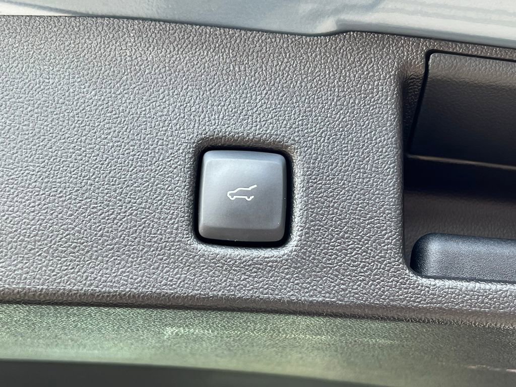 Certified 2026 Ford Escape Platinum w/ Premium Technology Package AWD/4WD image 42