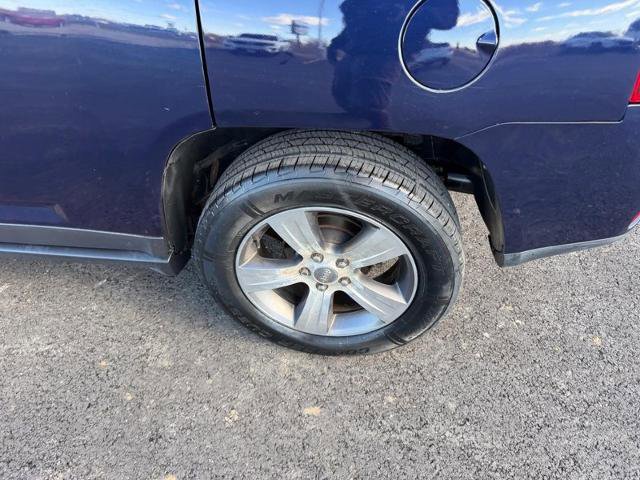 Used 2017 Jeep Compass High Altitude image 8