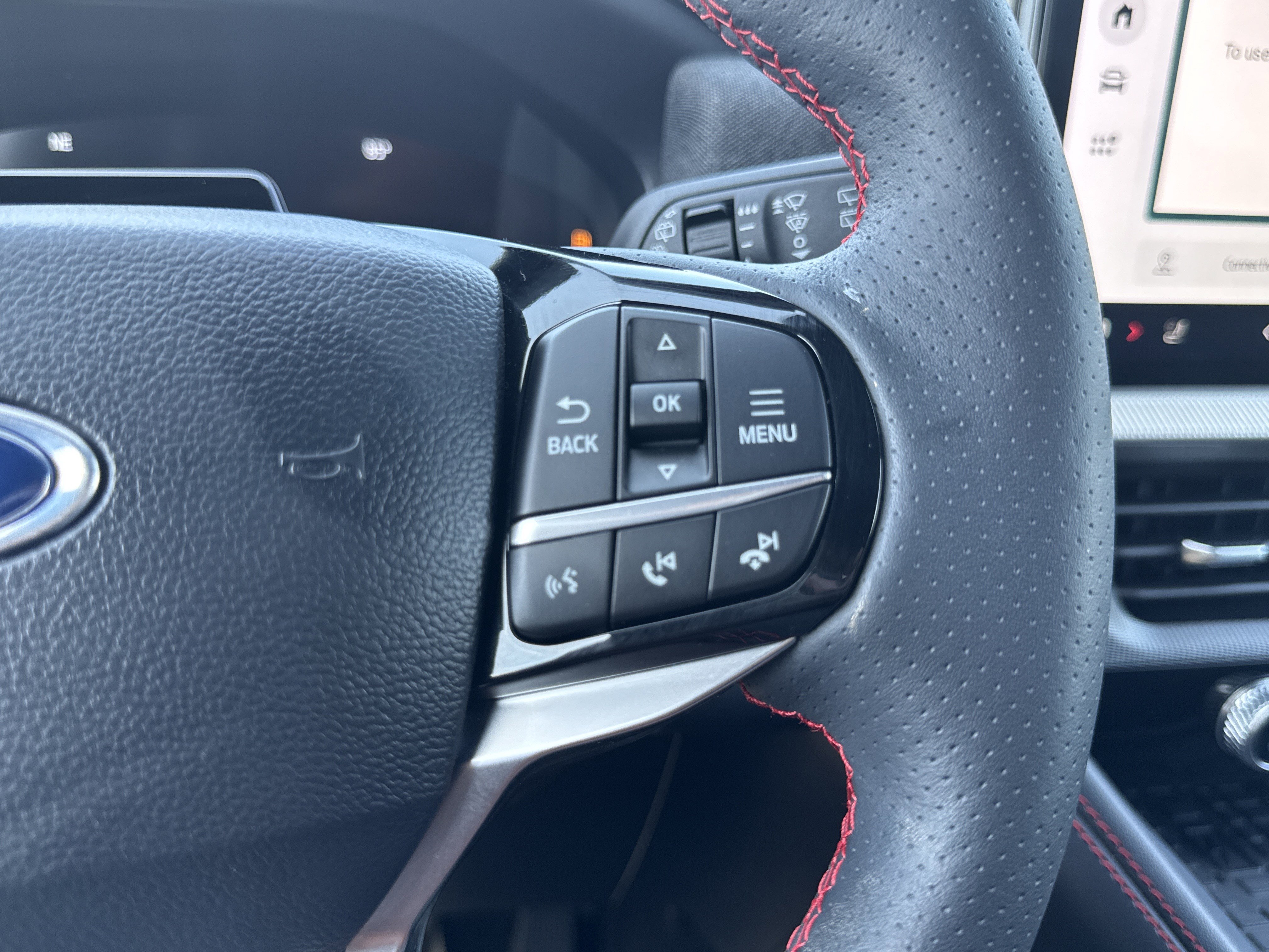 Certified 2025 Ford Explorer ST-Line w/ Premium Package RWD image 35