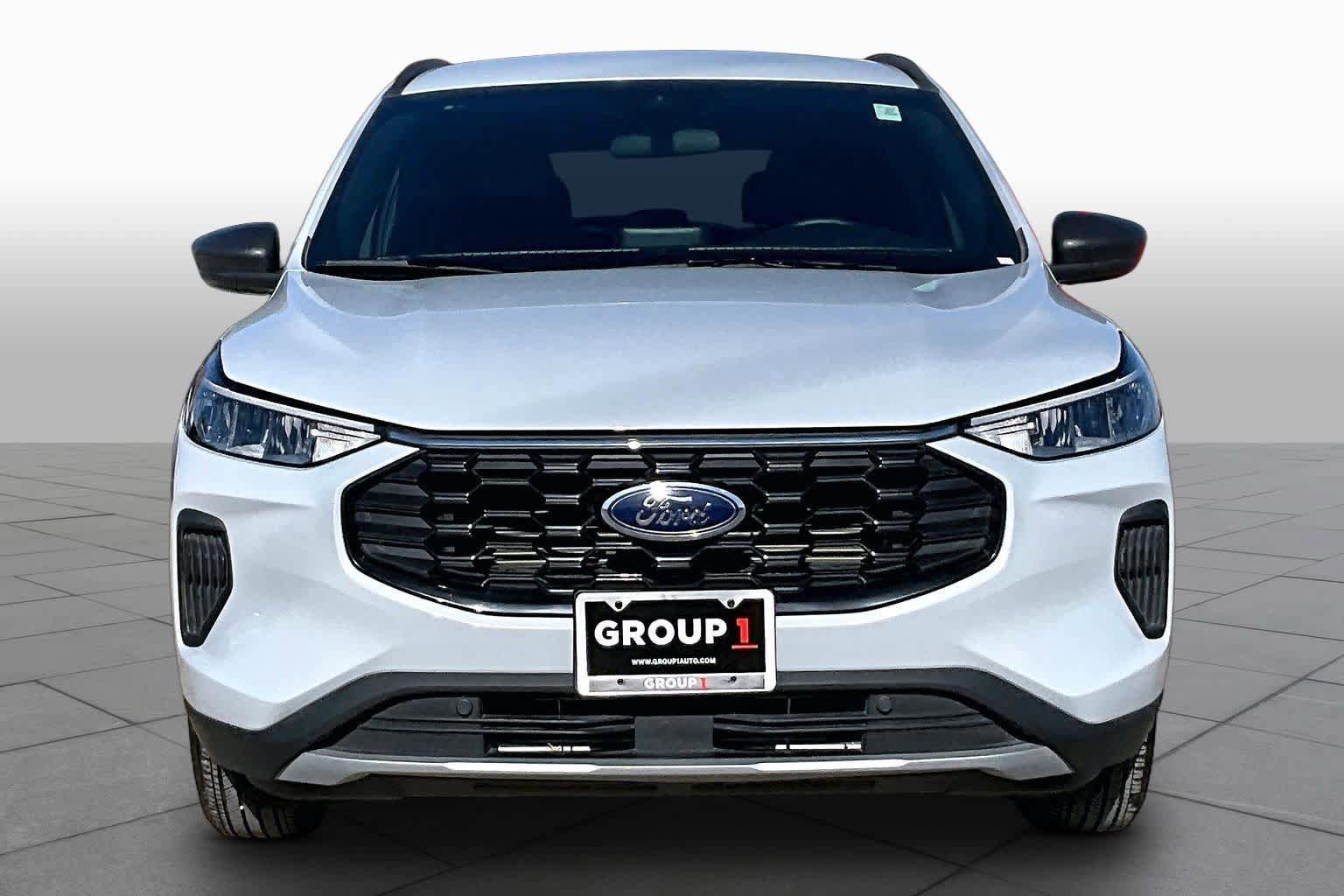 Certified 2025 Ford Escape ST-Line FWD image 6