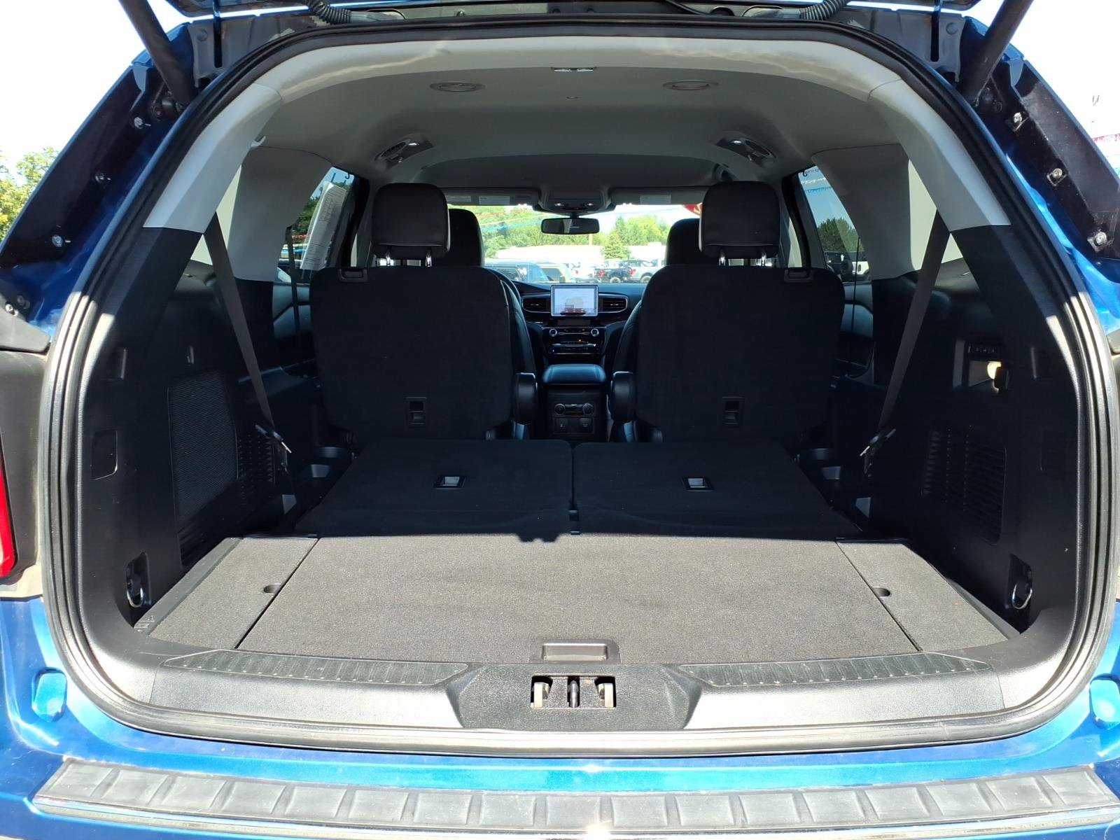 Certified 2022 Ford Explorer Limited AWD/4WD image 14