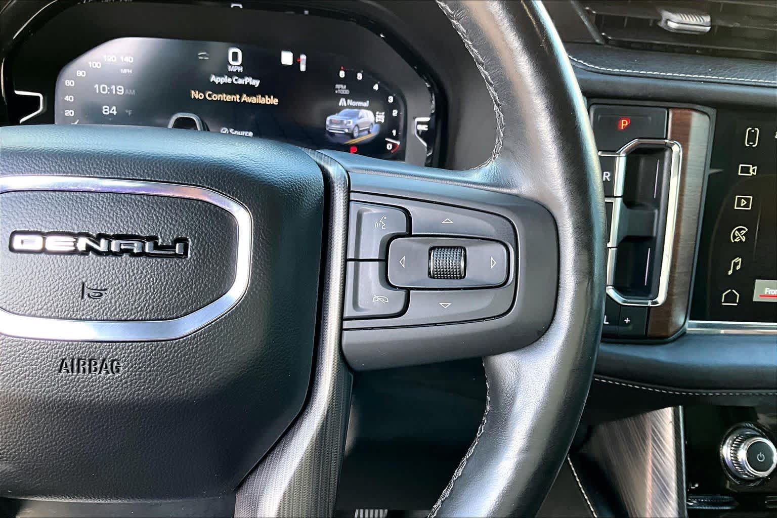 Used 2023 GMC Yukon Denali Ultimate AWD/4WD image 25
