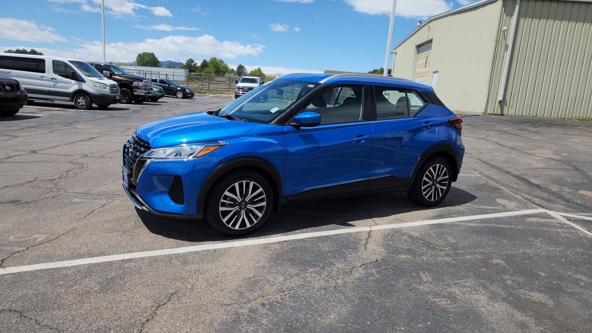 Used 2022 Nissan Kicks SV FWD image 5