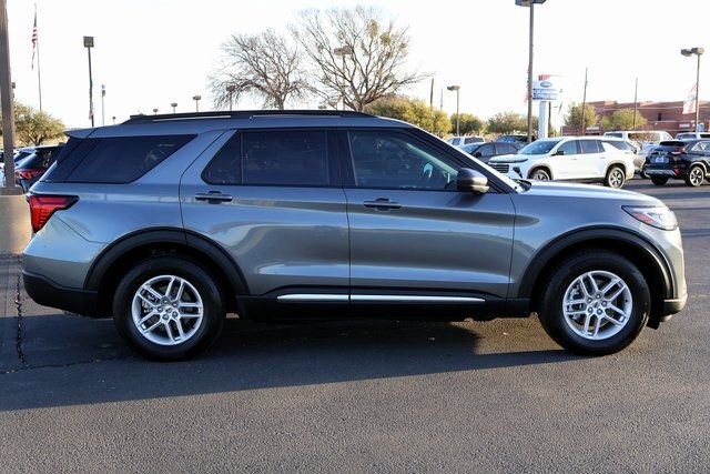 Certified 2025 Ford Explorer Active w/ Active Comfort Package image 11