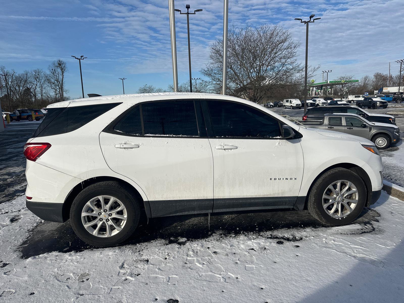 Used 2018 Chevrolet Equinox LS image 11