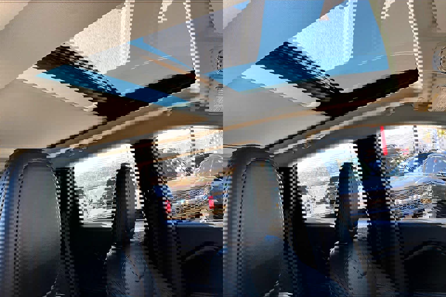 Used 2021 Jeep Cherokee Limited w/ Elite Package image 14