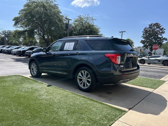 Certified 2023 Ford Explorer XLT w/ Equipment Group 202A RWD image 9
