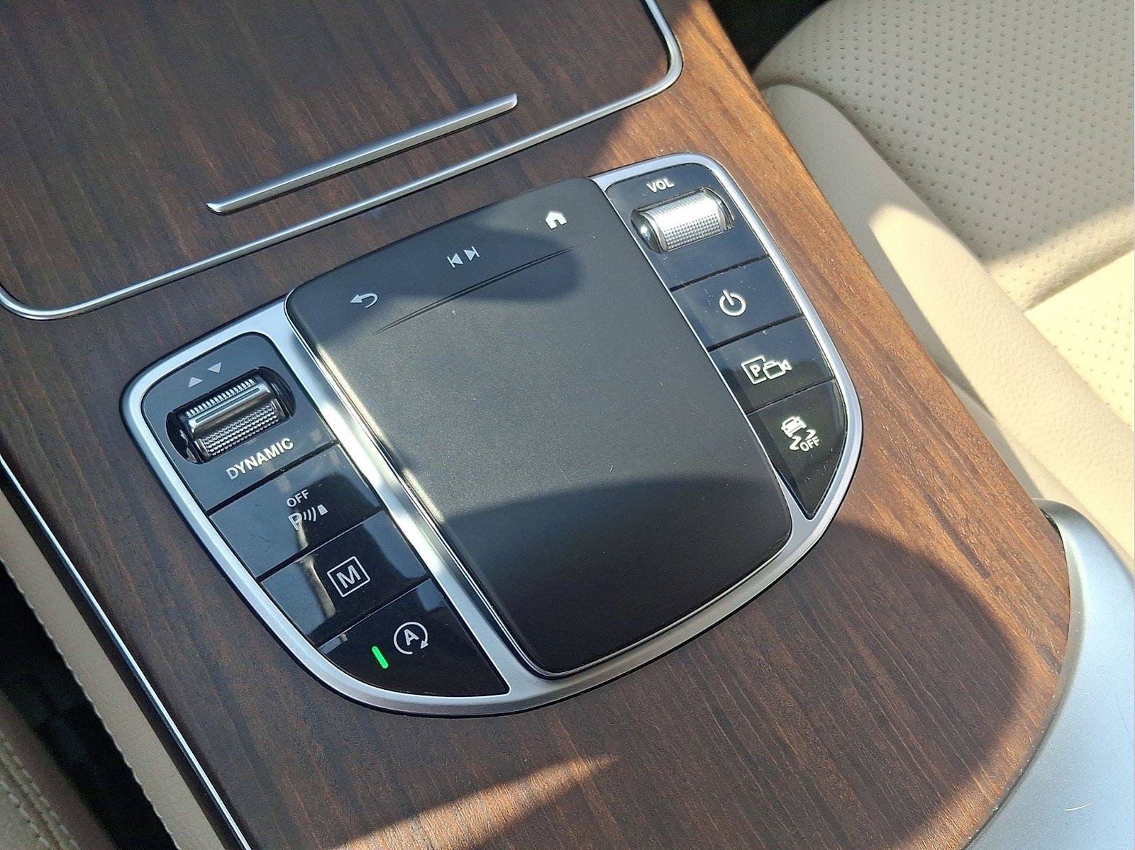 Used 2021 Mercedes-Benz GLC 300 4MATIC image 21