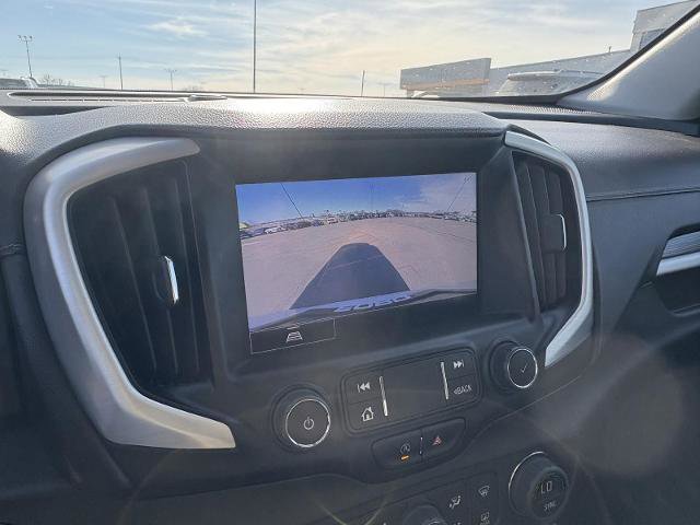 Used 2023 GMC Terrain SLT image 25