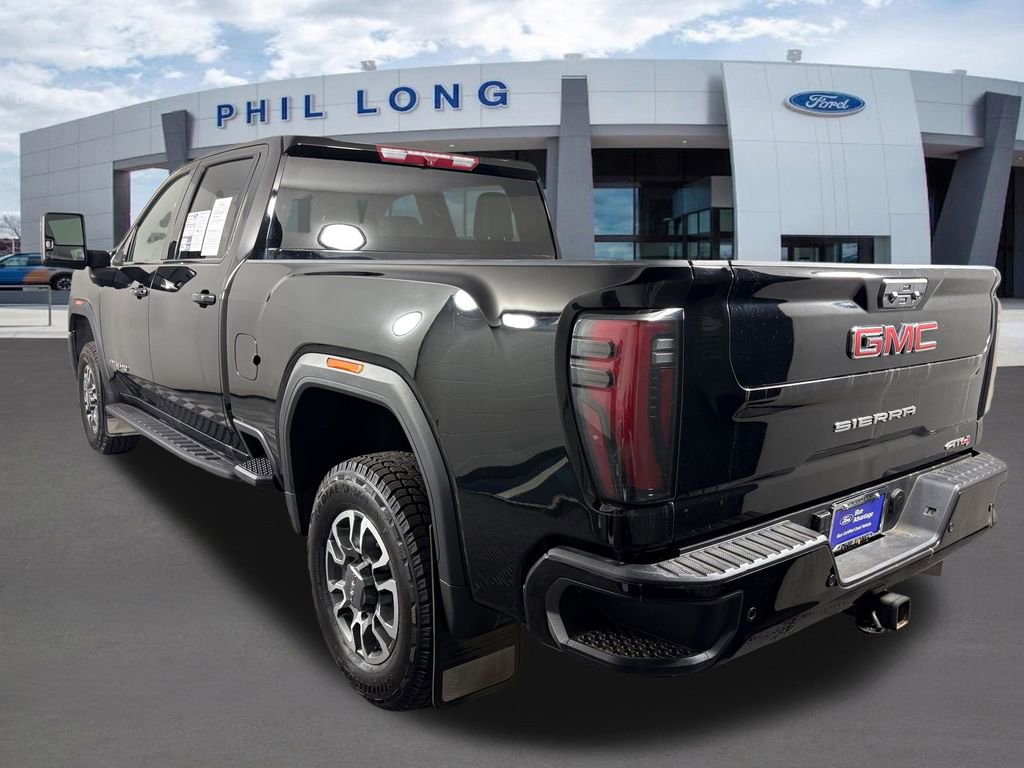 Used 2024 GMC Sierra 2500 AT4 AWD/4WD image 3