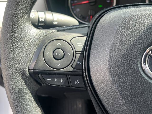 Used 2020 Toyota RAV4 XLE image 17