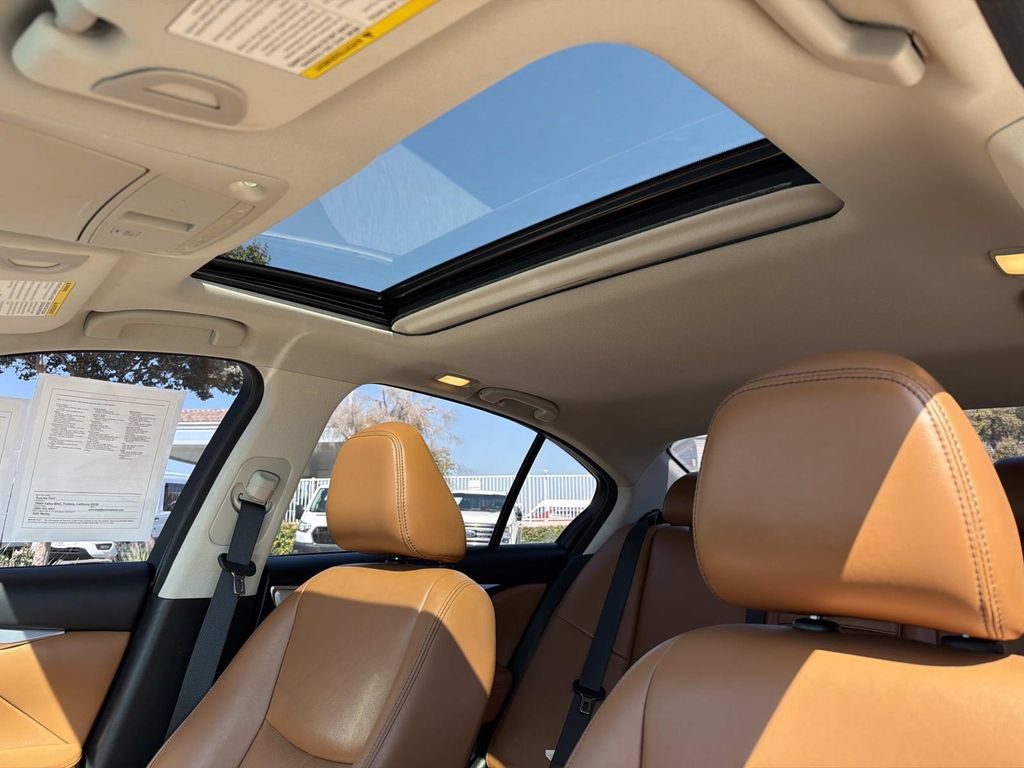 Used 2023 INFINITI Q50 Luxe w/ Cargo Package RWD image 9