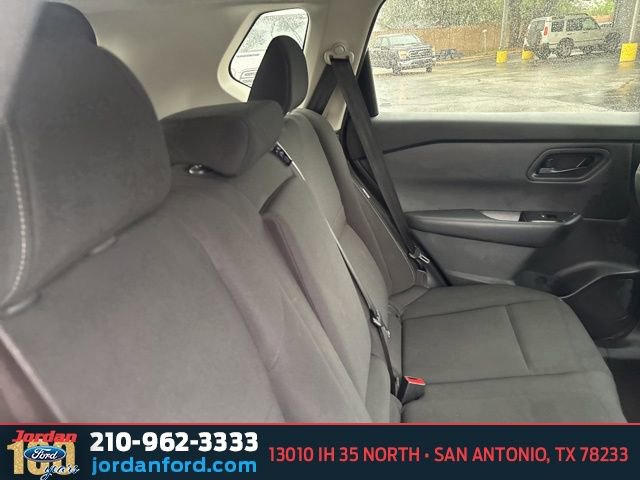 Used 2024 Nissan Rogue S FWD image 8