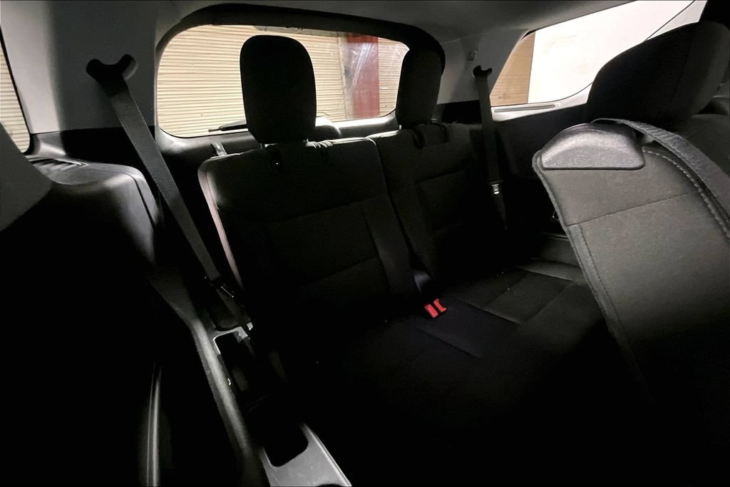 Certified 2021 Ford Explorer XLT RWD image 23