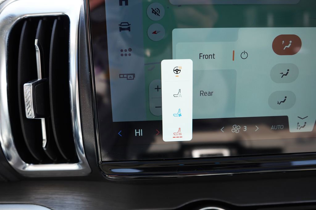 Certified 2025 Ford Expedition Max Platinum image 31