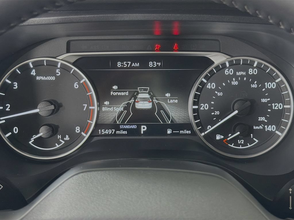 Used 2025 Nissan Rogue SV FWD image 16