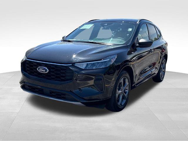 Certified 2024 Ford Escape ST-Line w/ Tech Pack #1 AWD/4WD image 2