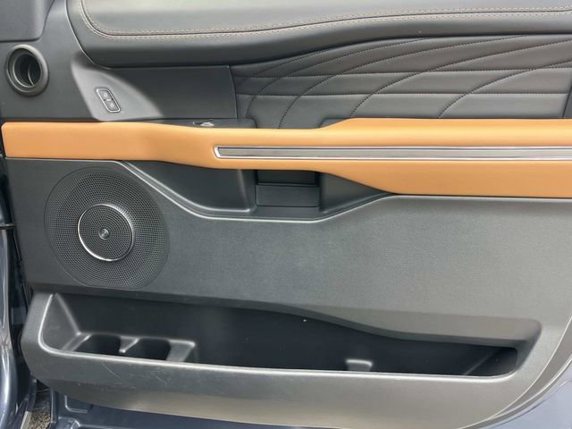 Certified 2022 Ford Expedition Max Platinum RWD image 29