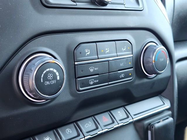 Used 2023 Chevrolet Silverado 1500 Custom AWD/4WD image 22