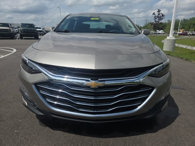 Used 2024 Chevrolet Malibu LT FWD image 3
