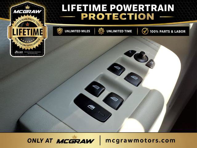 Used 2023 Volvo XC60 B5 Core FWD image 11