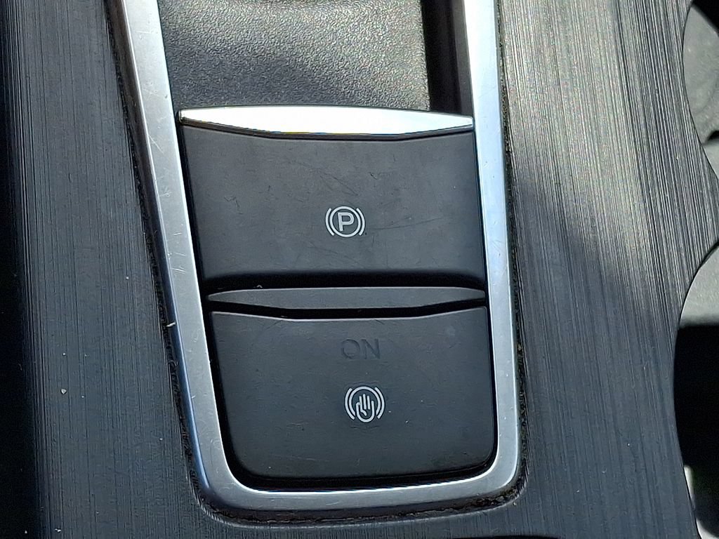 Certified 2021 Ford Escape SEL FWD image 24