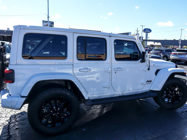 Used 2023 Jeep Wrangler Unlimited Sahara AWD/4WD image 9