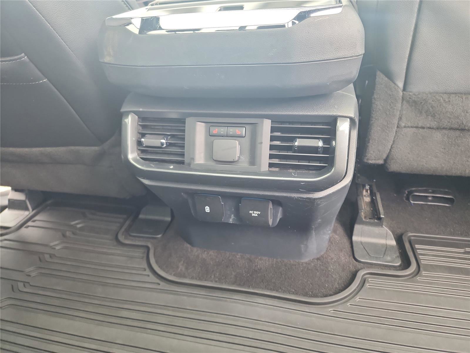 Certified 2022 Ford F150 Lariat w/ Equipment Group 502A High image 24